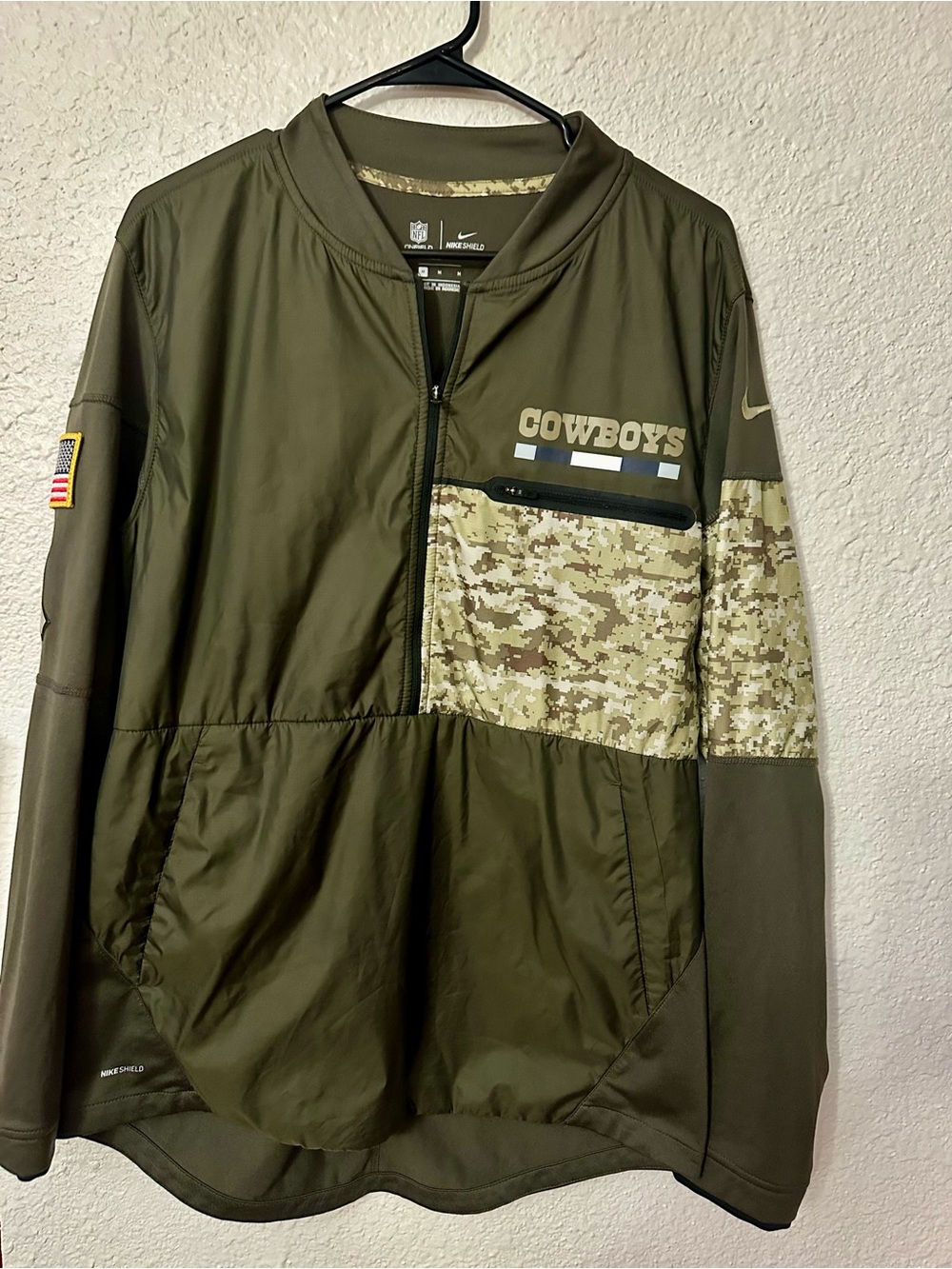 Nike Men's Olive Green Camo Dallas Cowboys Lightweight Jacket
